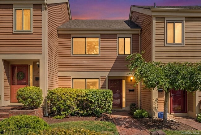 property at 10 Bayberry Ln