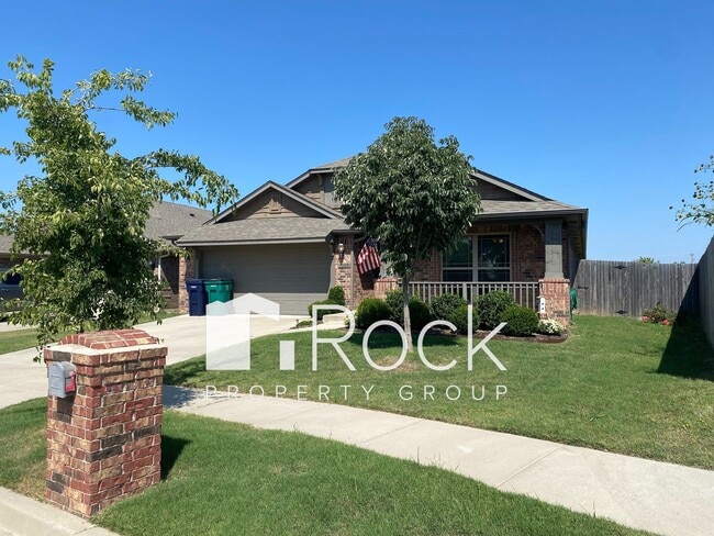 1209 SW 159th Terrace in Oklahoma City, OK - Building Photo - Building Photo