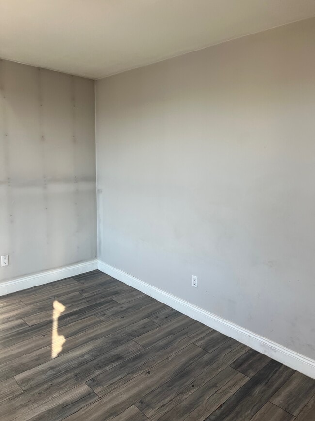 148 Linden St, Unit 1