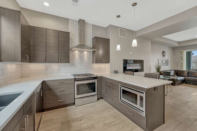 7881 W 51st Ave, Unit B in Arvada, CO - Building Photo - Building Photo
