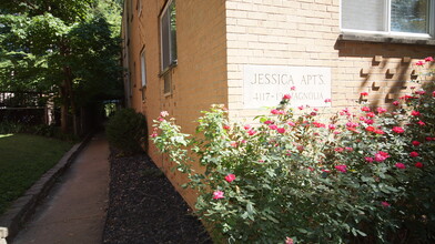 Jessica Apartments in St. Louis, MO - Building Photo - Building Photo