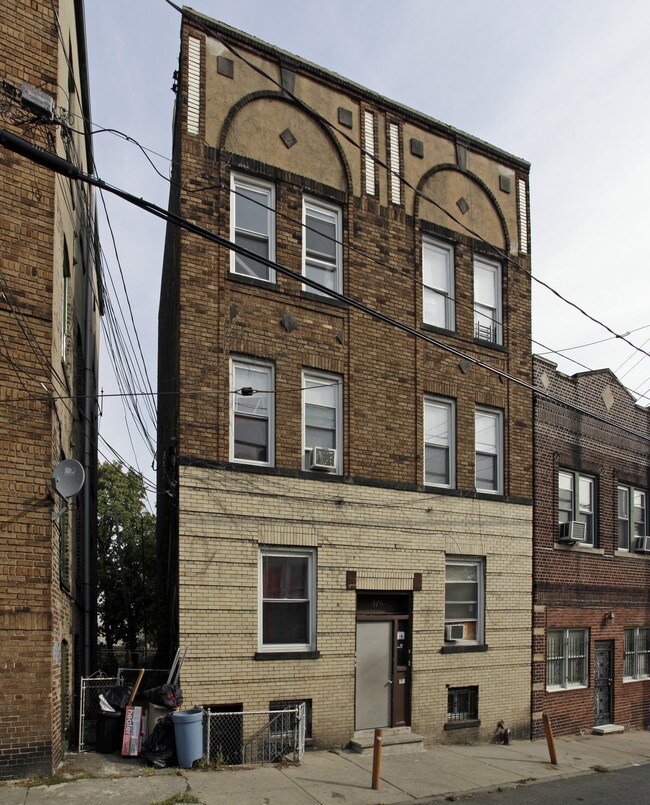 4-6 Myrtle Ave