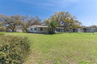 33546 Chancey Rd in Zephyrhills, FL - Building Photo - Building Photo