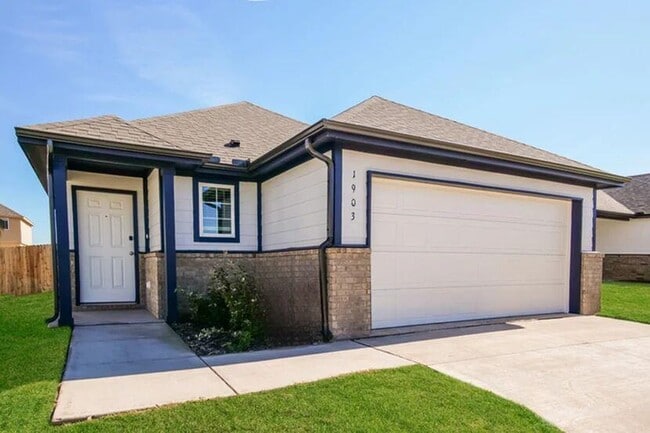 property at 1903 Crimson Lake Blvd