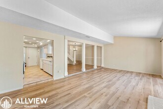 324 Plaza Estival in San Clemente, CA - Building Photo - Building Photo