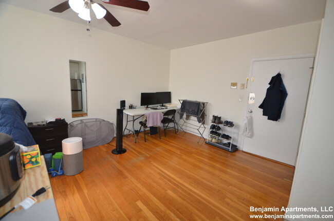 515 Beacon St, Unit 1 in Boston, MA - Building Photo - Building Photo