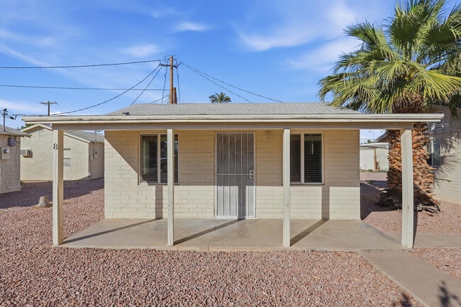 623 S Country Club Dr