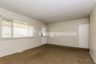 204 W Boitnott Dr in Union, OH - Building Photo - Building Photo