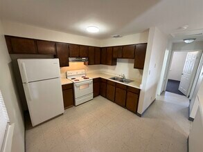 3801 Salinas Ave in Laredo, TX - Building Photo - Building Photo