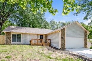 233 Vista Grande Cir in Charlotte, NC - Building Photo