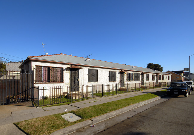 6437 S Victoria Ave in Los Angeles, CA - Building Photo - Building Photo