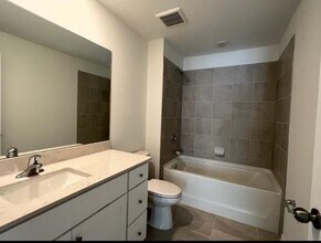 3849 Treasure Oak Wy in Ft. Myers, FL - Building Photo - Building Photo