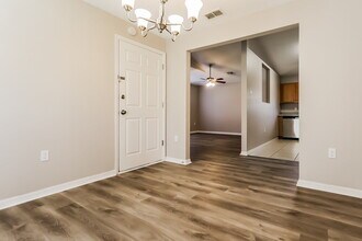 11730 Lynn Brook Cir in Seffner, FL - Building Photo - Building Photo