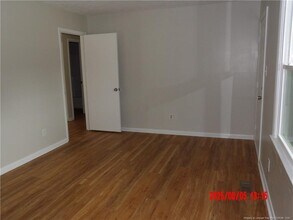 1920 Aspen Cir in Fayetteville, NC - Building Photo - Building Photo