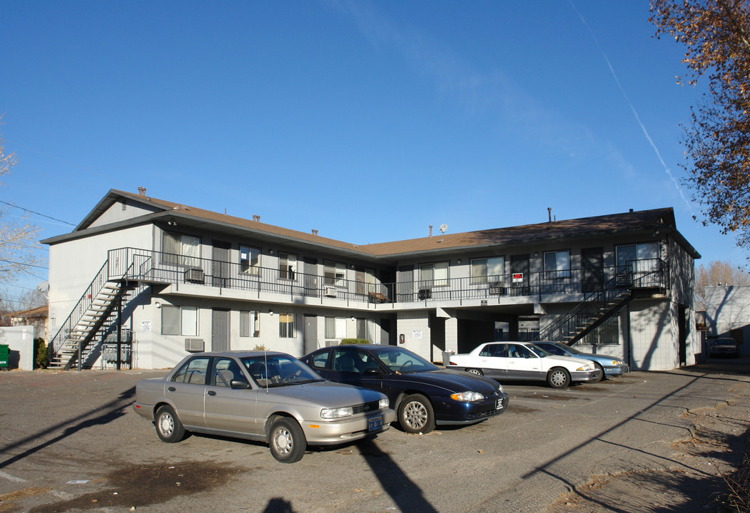 325 E Grove St in Reno, NV - Building Photo