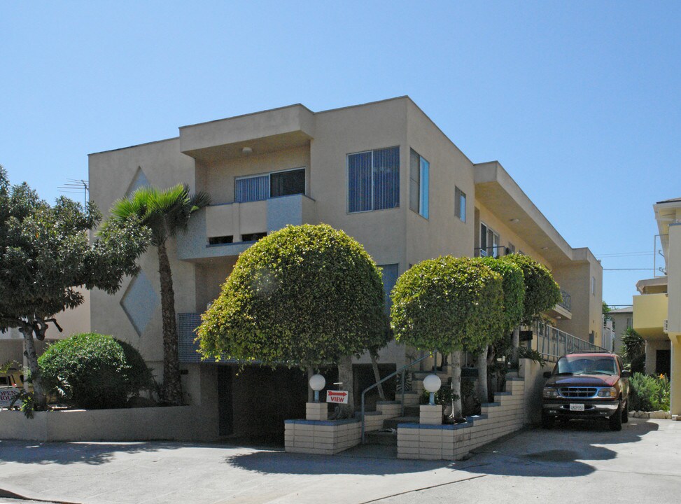 1123 S Sherbourne Dr in Los Angeles, CA - Building Photo