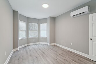 5050 Walnut St in Philadelphia, PA - Foto de edificio - Building Photo