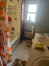 719 E Gibson St, Unit Room for rent in Scranton, PA - Foto de edificio - Building Photo