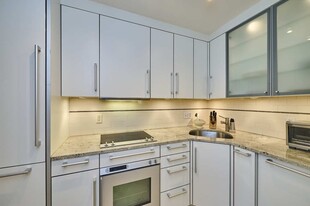 57 Mount Vernon St, Unit 3 Apartamentos