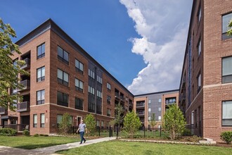 Apartments at the Yard: Dorchester in Grandview Heights, OH - Building Photo - Building Photo