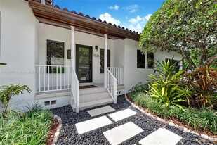 1524 Zoreta Ave in Coral Gables, FL - Building Photo