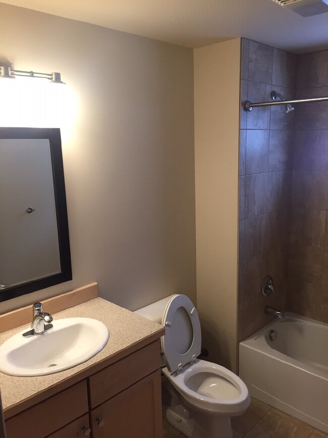620 S 20th Ave, Unit 104 in Bozeman, MT - Building Photo - Building Photo