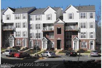 12614 Fair Crest Ct in Fairfax, VA - Building Photo - Building Photo