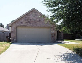 2800 Stockton St in Denton, TX - Building Photo - Building Photo