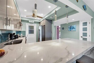 2751 N Palm Aire Dr-Unit -410 in Pompano Beach, FL - Foto de edificio - Building Photo