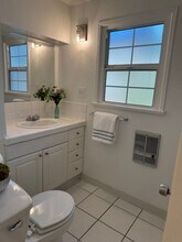 2511 Foothill Blvd in Montrose, CA - Building Photo - Building Photo