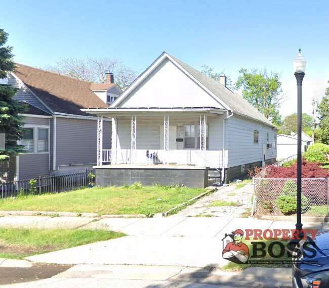 4737 Johnson Ave in Hammond, IN - Building Photo