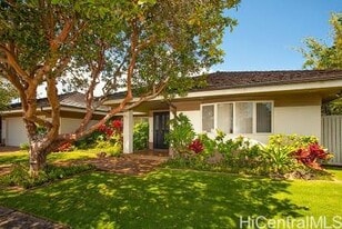 1029 Koloa St in Honolulu, HI - Building Photo