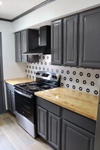 3305 12th St in Gulfport, MS - Building Photo - Building Photo