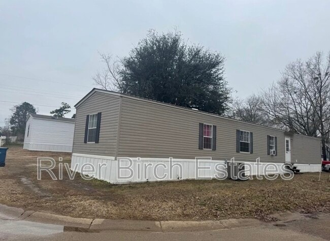 12182 State Hwy 64 in Tyler, TX - Building Photo - Building Photo