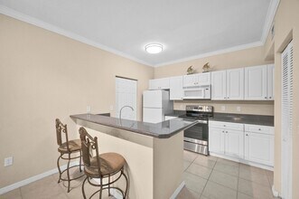390 SE Rogers Ct in Stuart, FL - Building Photo - Building Photo