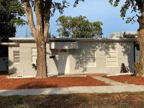 224 NE 18th Ave in Pompano Beach, FL - Building Photo - Building Photo
