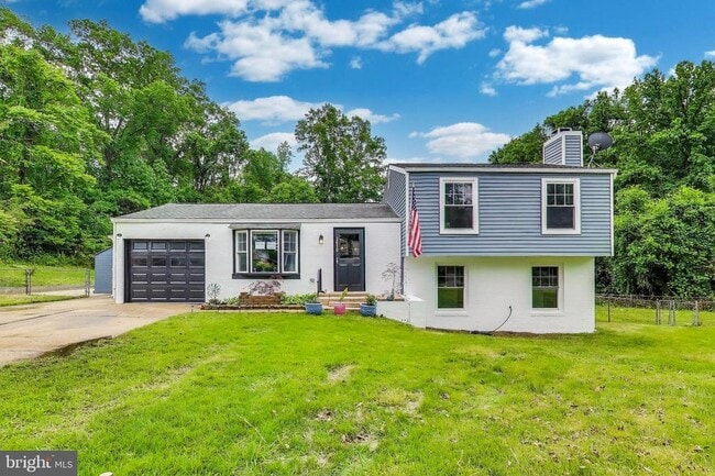 property at 3610 Wayneswood Rd