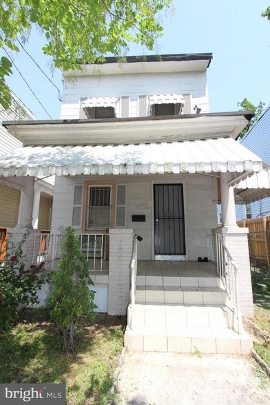 1228 U St SE in Washington, DC - Building Photo - Building Photo