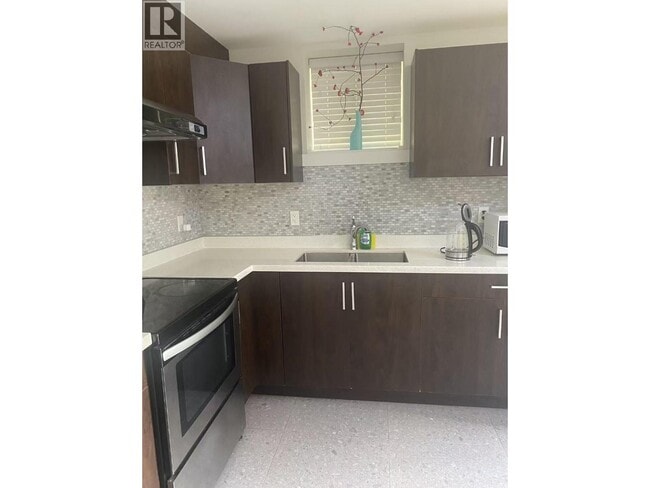 3254 E 6th Ave in Vancouver, BC - Building Photo - Building Photo