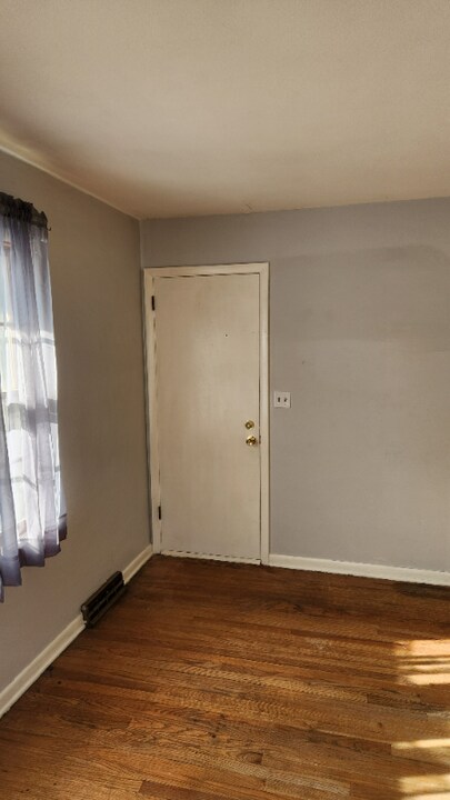 2223-2223 7th Ave in Rockford, IL - Building Photo