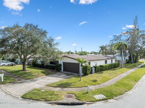 402 Finch Dr in Satellite Beach, FL - Building Photo - Building Photo