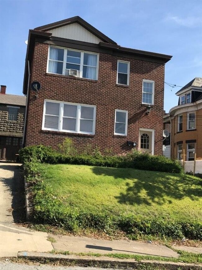property at 2709 Pyramid Ave