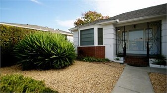 6131 Mesita Dr