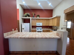 2615 Aloysia Ln NW in Albuquerque, NM - Building Photo - Building Photo