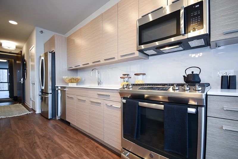 732 W Madison St in Chicago, IL - Building Photo