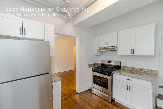 1914 N Drake Ave in Chicago, IL - Building Photo - Building Photo