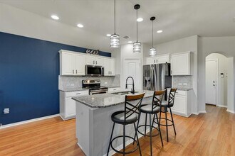 725 Pinnacle Dr in Georgetown, TX - Building Photo - Building Photo