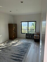 2315 Loma Vista Pl in Los Angeles, CA - Foto de edificio - Building Photo