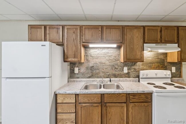 912 N State Rd, Unit 6 in Davison, MI - Building Photo - Building Photo