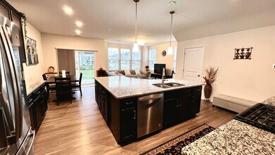 538 Watercress Dr in Aurora, IL - Building Photo - Building Photo